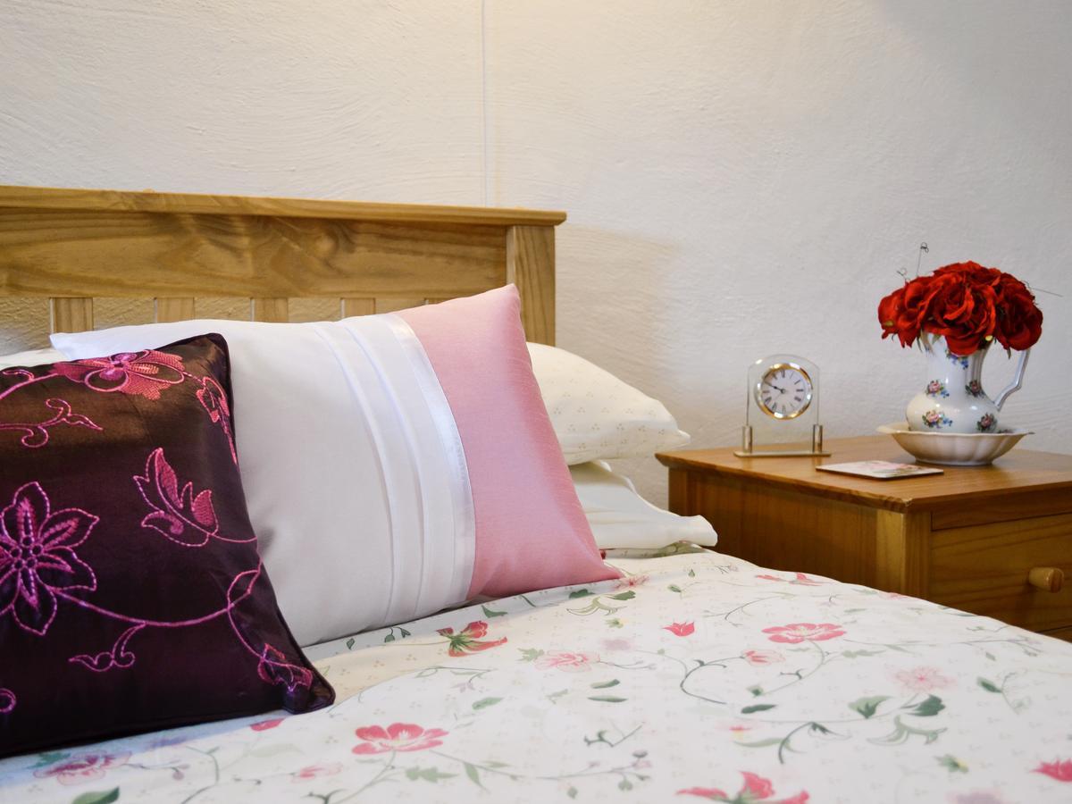 Fordbrook Cottage Brixton  Экстерьер фото