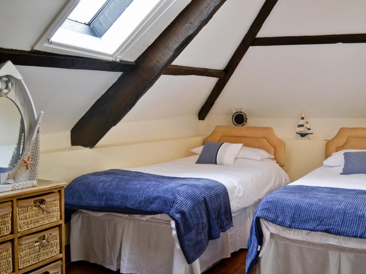 Fordbrook Cottage Brixton  Экстерьер фото